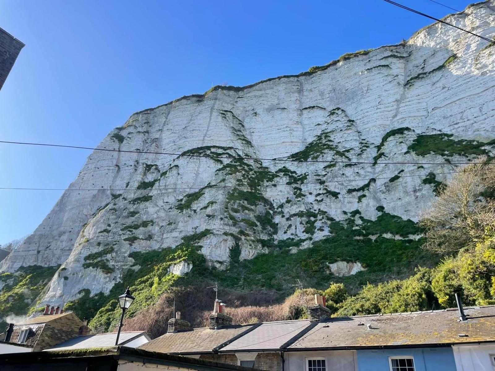 Studio Next To Port, Cliffs, With Parking 多佛尔 外观 照片